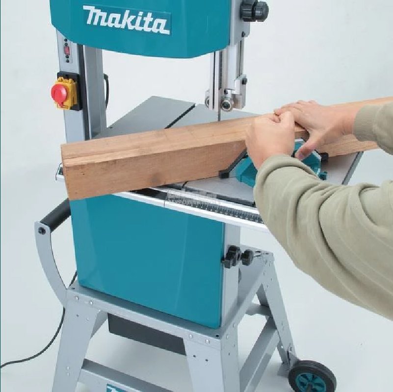 MAKITA BAND SAW LB1200F - Image 4