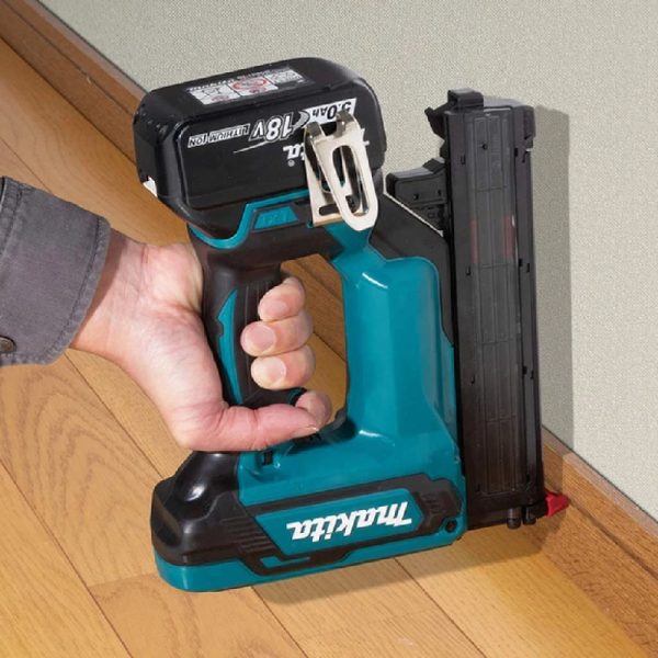 MAKITA CORDLESS BRAD NAILER DFN350Z - Image 4